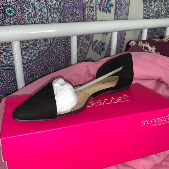 Black Flats - Picture 2 of 5